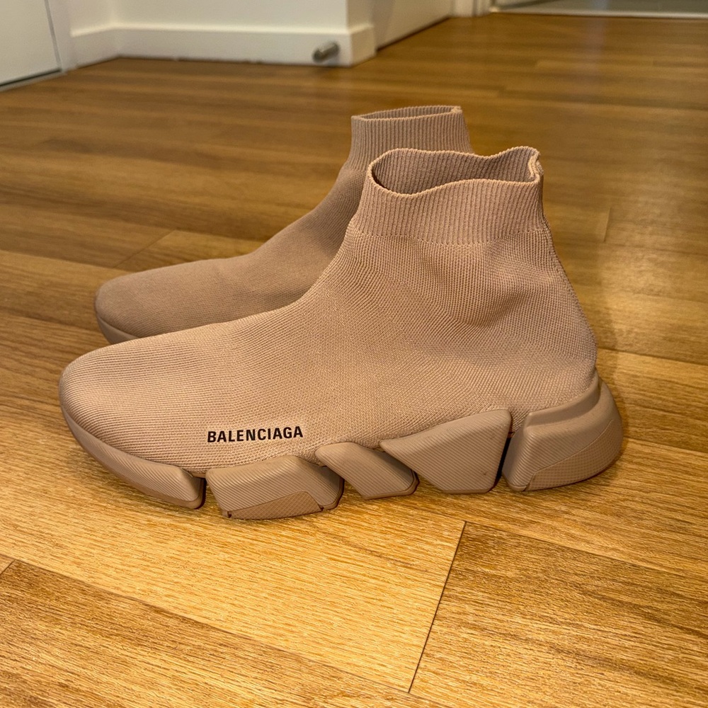 Balenciaga Men’s Speed 2.0 Recycled Knit Sneaker in Beige - Picture 3 of 6